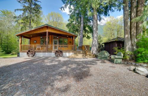 Baring House | Moose Lodge Cabin with Entertainment Gazebo!