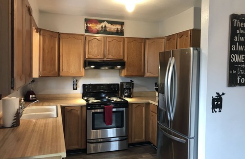Grand Lake House | Moose Manor-Beautiful, Relaxing, Private, Clean!Family & Pet Friendly-Low Rates