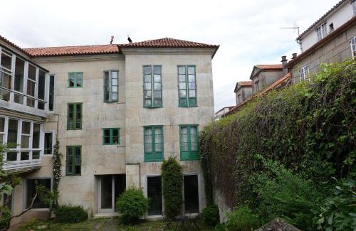 Pontevedra Old Town House | -MORC-beds & rooms-(home sharing)-