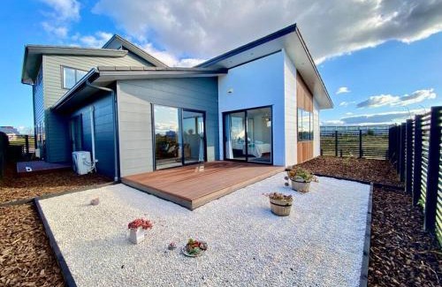 Hamilton Apartment | Morden spacious new house