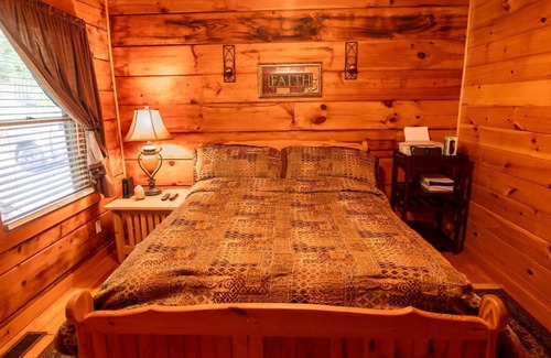 Hartford Cabin | Morgan's Creek
