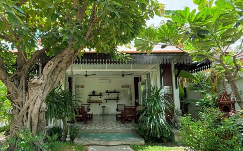 Prasat Bakong Hotel | Moringa Tree Maison