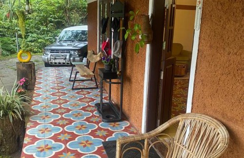 Pirmed Bed & Breakfast | Morley’s Place Planters Club