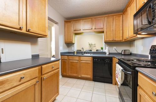 Meadowbrook Condo | Morning Sun Escape- 3 Bedrooms, King Beds, Balcony