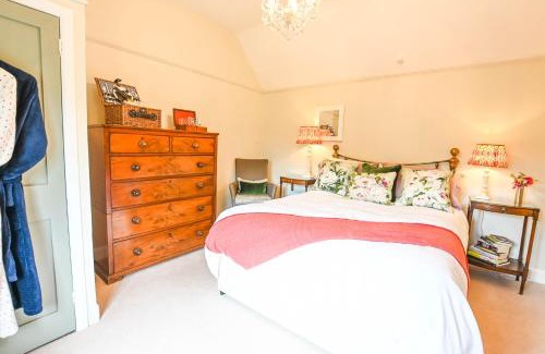 Boraston Bed & Breakfast | Morningside Cottage