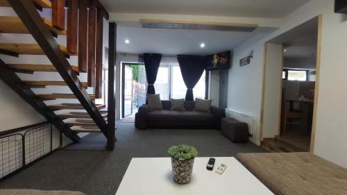 Miercurea-Ciuc Apartment | Morrison Apartments