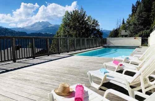 Morzine Apartment | Morzine: Apt 6 pers, 3 chambres, parking, piscine été - FR-1-754-91