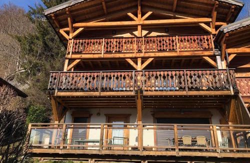 Morzine Apartment | Morzine: Apt 6 pers, 3 chambres, parking, piscine été - FR-1-754-91
