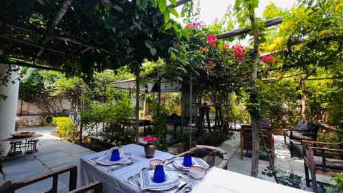 Amer House | Mosaics Guest House