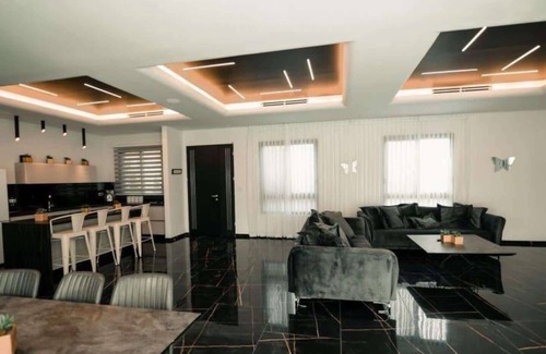 Migdal Villa | Moshava Migdal Luxury Retreat With Pool & Jacuzzi