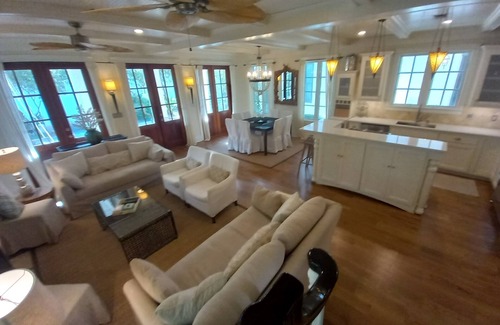 Rosemary Beach House | MOST 5 STAR REVIEWS IN RB -LOW FALL RATES-2 MIN TO BEACH-AMSLER COTTAGE- BIKES