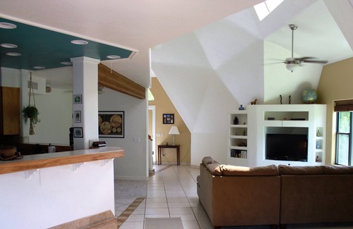 Cornville House | Most Beautiful Home in desert oasis. Birds Nest Country Cottage AZ Wine Country!