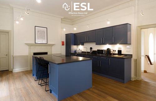 Shrewsbury Apartment | Most Central Location, Listed Building, One of a Kind, Free Parking