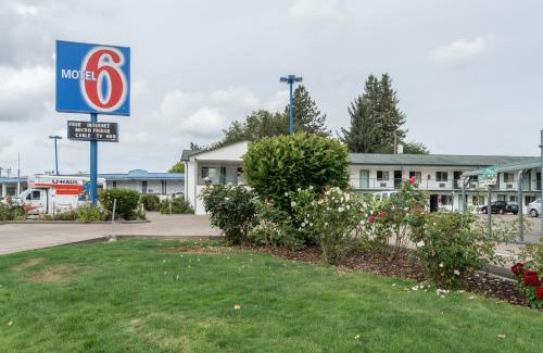 Albany Hotel | Motel 6 Albany, OR