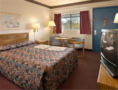 Ashland Hotel | Motel 6-Ashland, OH