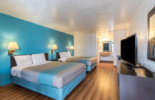 Astoria Hotel | Motel 6-Astoria, OR
