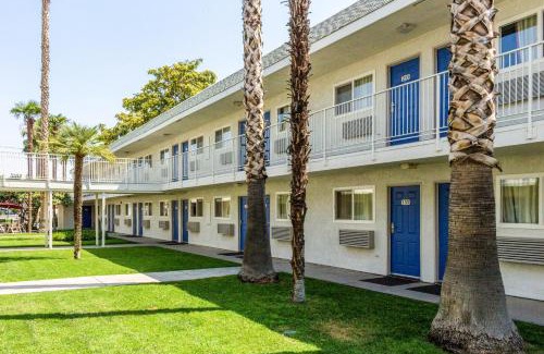 Bakersfield Hotel | Motel 6-Bakersfield, CA - East