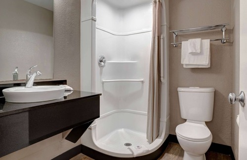 Pumpkin Center Hotel | Motel 6 Bakersfield, CA - South