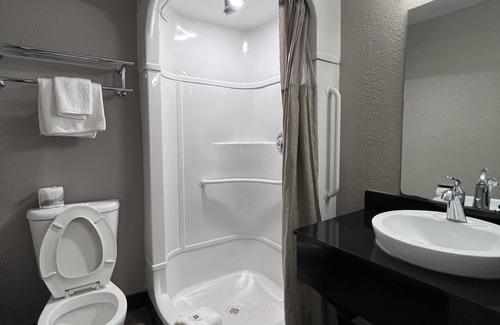 Pumpkin Center Hotel | Motel 6 Bakersfield, CA - South