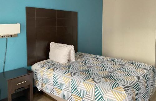 Broadmoor Hotel | Motel 6 Baton Rouge East, LA I12