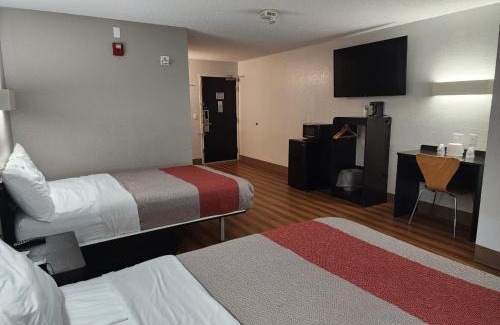 Biloxi Hotel | Motel 6-Biloxi, MS - Beach