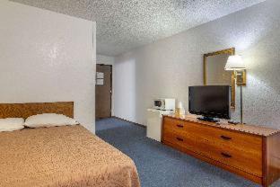 Brighton Hotel | Motel 6 Brighton CO Denver Northeast