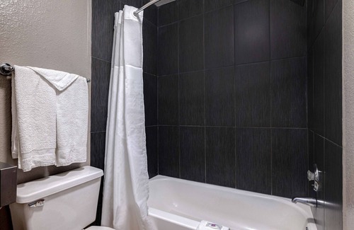 Buttonwillow Hotel | Motel 6 Buttonwillow, CA Central