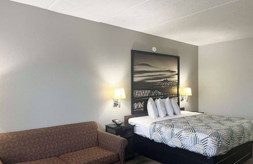 Canton Hotel | Motel 6 Canton, MS