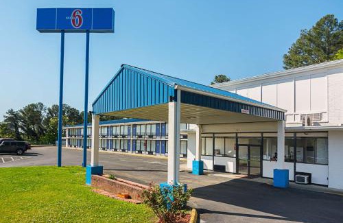 Cleveland Hotel | Motel 6-Cleveland, TN