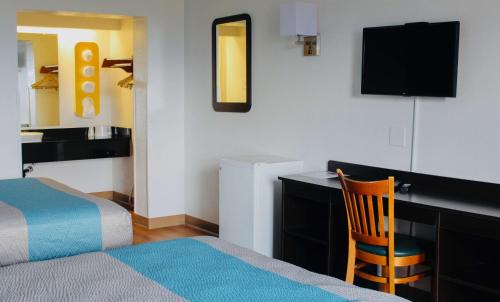 Briargate Hotel | Motel 6-Colorado Springs, CO - Air Force Academy