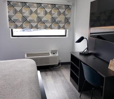 East Ridge Hotel | Motel 6-East Ridge, TN
