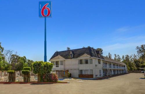 Fresno Hotel | Motel 6-Fresno, CA - Belmont Ave