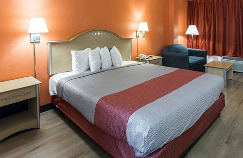 Groton Hotel | Motel 6 Groton, CT—Casinos Nearby