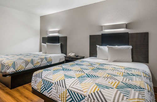 Irving Hotel | Motel 6 Irving, TX - Dallas