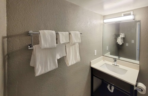 Jackson Hotel | Motel 6 Jackson, TN