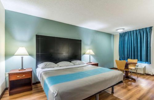 Kenly Hotel | Motel 6-Kenly, NC