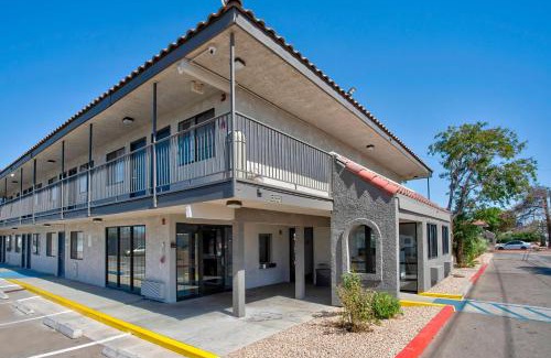 Kingman Hotel | Motel 6-Kingman, AZ - Route 66 East