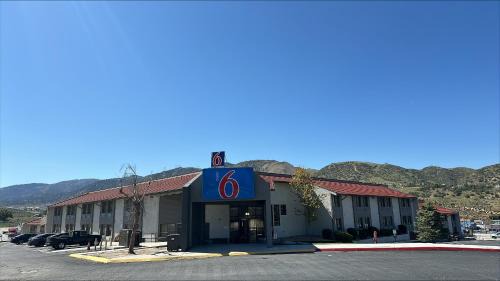 Lebec Hotel | Motel 6-Lebec, CA