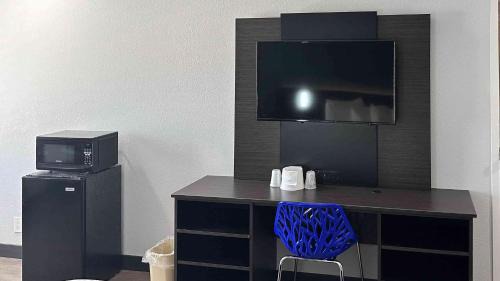 Lebec Hotel | Motel 6-Lebec, CA