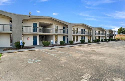 Lexington Hotel | Motel 6-Lexington, KY - Airport