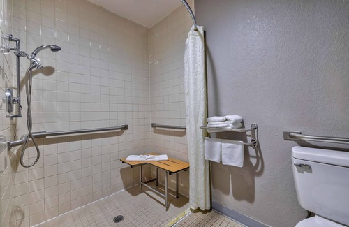 Little Rock Hotel | Motel 6 Little Rock, AR - South