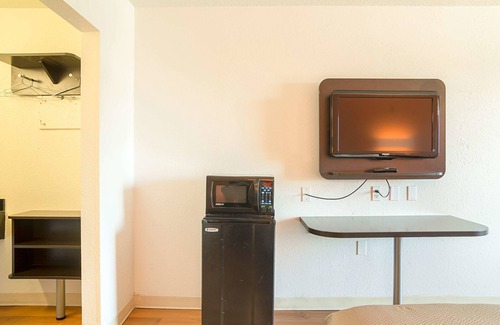 Little Rock Hotel | Motel 6 Little Rock, AR - West
