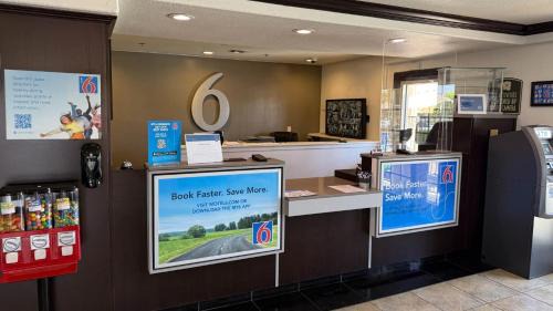 Lodi Hotel | Motel 6-Lodi, CA