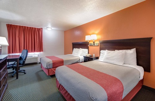 Marion Hotel | Motel 6 Marion, IL