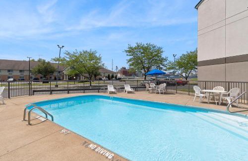 Milan Hotel | Motel 6-Milan, OH - Sandusky