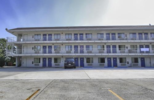 New Cumberland Hotel | Motel 6-New Cumberland, PA - Harrisburg - Hershey South