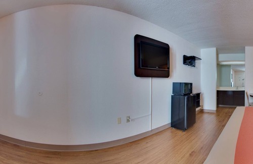 Newnan Hotel | Motel 6 Newnan, GA
