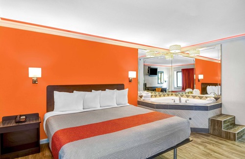 Peachtree Corners Hotel | Motel 6 Norcross, GA