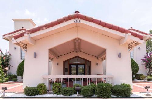 North Little Rock Hotel | Motel 6-North Little Rock, AR - McCain