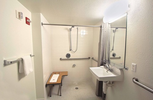 Piscataway Hotel | Motel 6 Piscataway, NJ